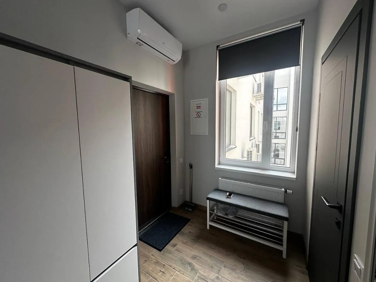 Smart House Apartments Lviv 0*,