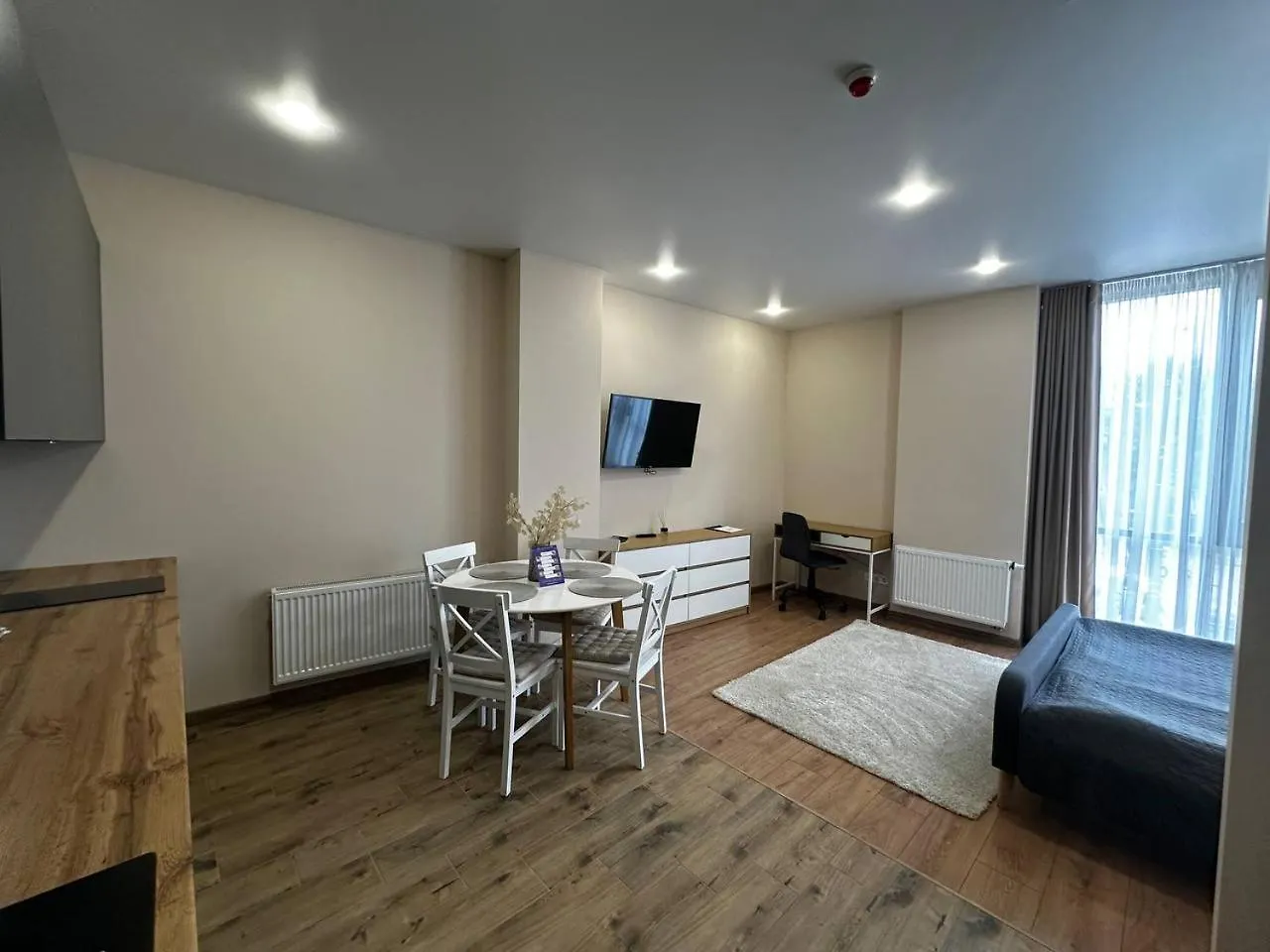 Smart House Apartments Leopoli 0*,  Ucraina