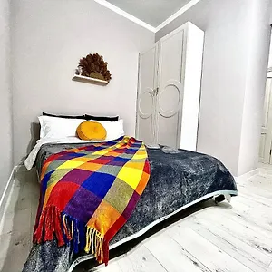 https://interstep-astana-de-luxe.hotels-in-astana.com