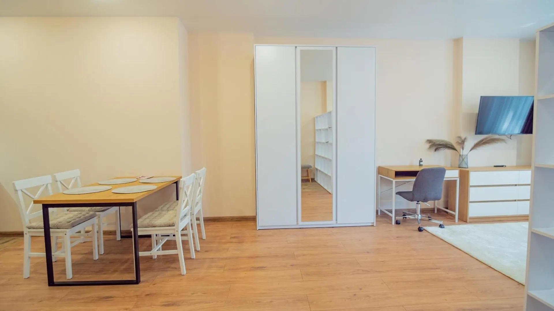 Smart House Apartments Lvov