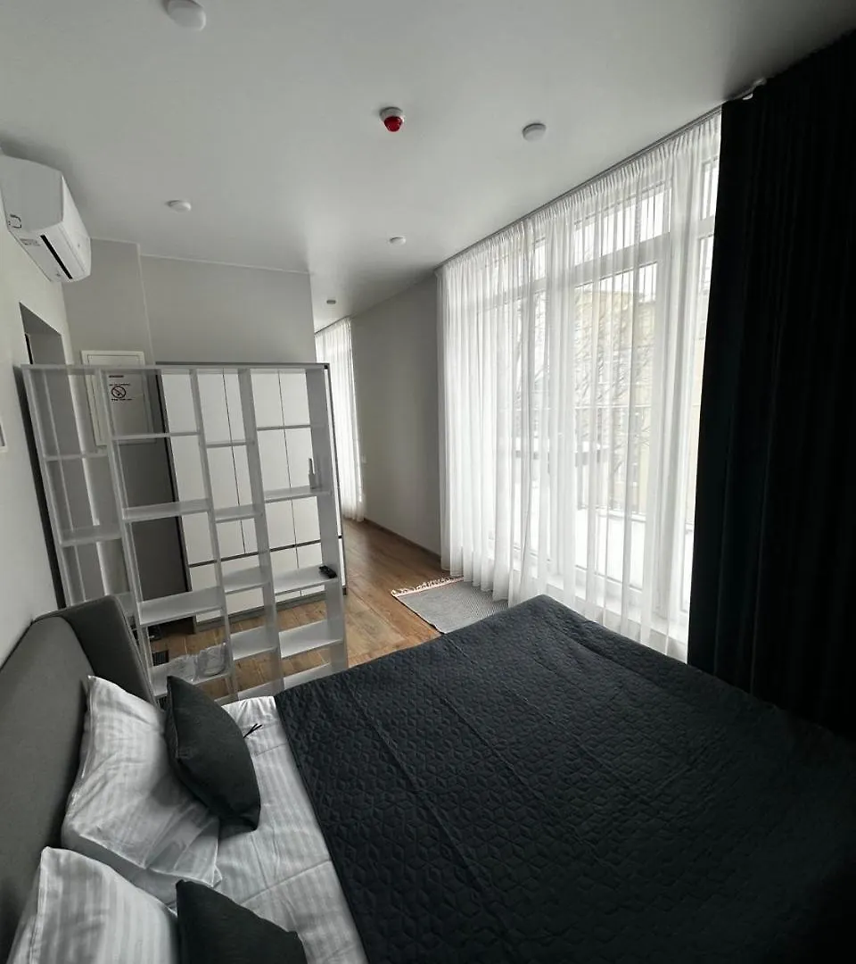 Smart House Apartments Lviv 0*,