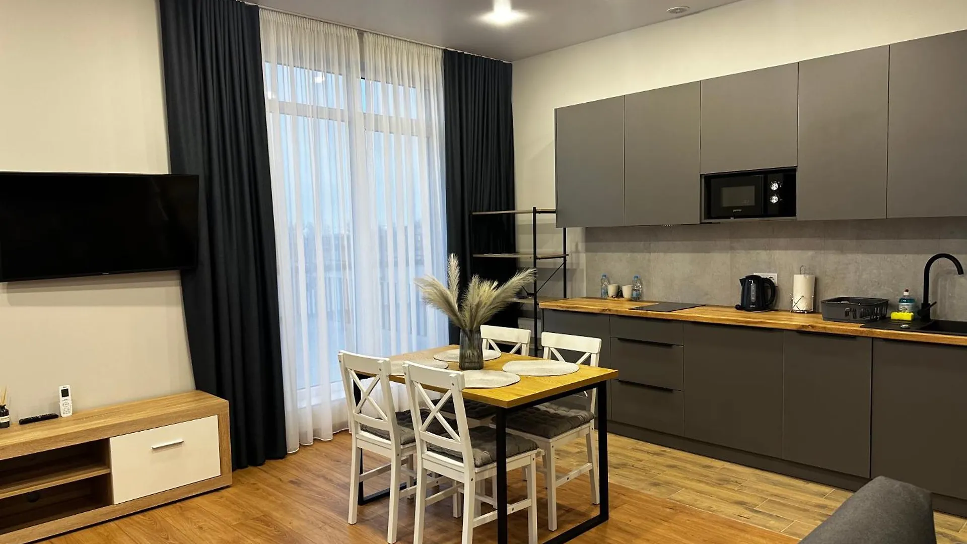 Smart House Apartments Lviv